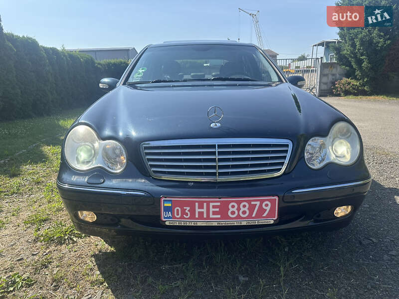 Седан Mercedes-Benz C-Class 2003 в Дерно фото 18 Седан Mercedes-Benz C-Class 2003 в Дерно