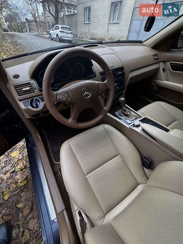Седан Mercedes-Benz C-Class 2007 в Білгороді-Дністровському