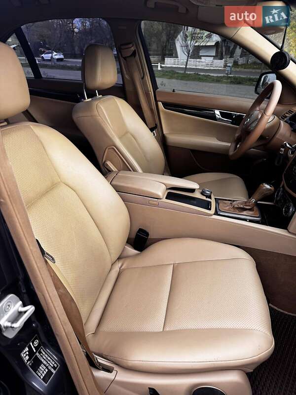 Седан Mercedes-Benz C-Class 2007 в Білгороді-Дністровському