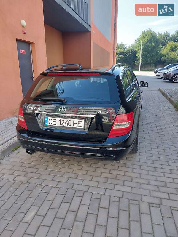 Універсал Mercedes-Benz C-Class 2011 в Львові