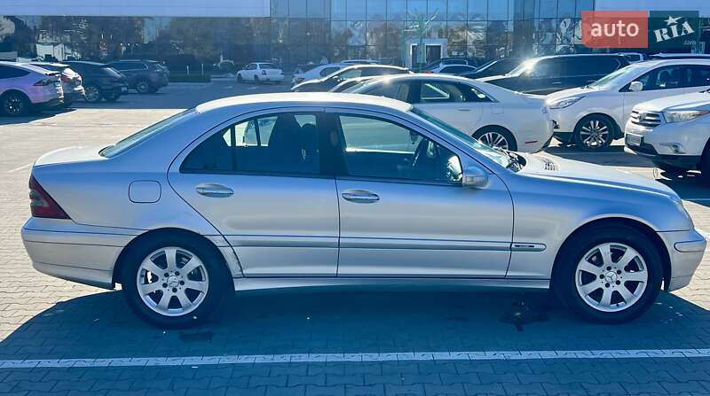 Седан Mercedes-Benz C-Class 2001 в Херсоні фото 7 Седан Mercedes-Benz C-Class 2001 в Херсоні