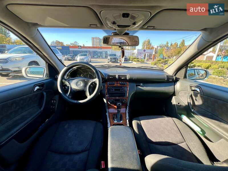 Седан Mercedes-Benz C-Class 2001 в Херсоні фото 12 Седан Mercedes-Benz C-Class 2001 в Херсоні