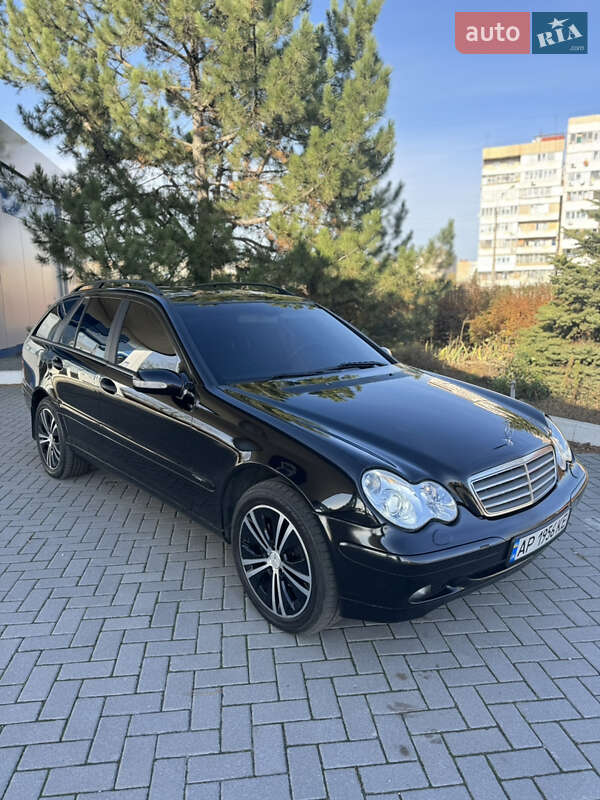 Mercedes-Benz C-Class 2003