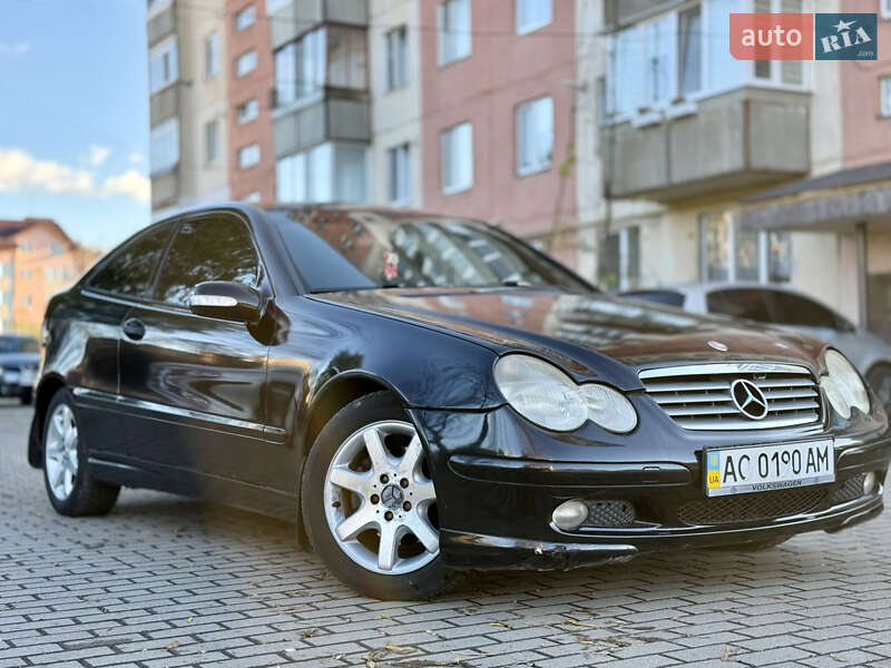 Купе Mercedes-Benz C-Class 2002 в Мукачевому фото 3 Купе Mercedes-Benz C-Class 2002 в Мукачевому
