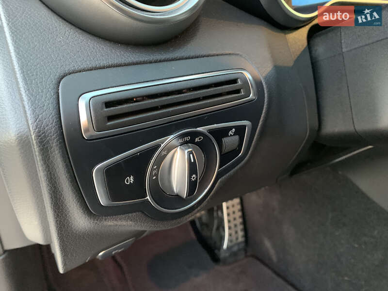 Седан Mercedes-Benz C-Class 2019 в Тернополе