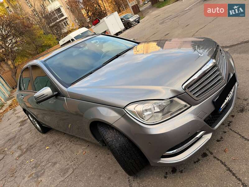 Седан Mercedes-Benz C-Class 2011 в Харькове фото 5 Седан Mercedes-Benz C-Class 2011 в Харькове