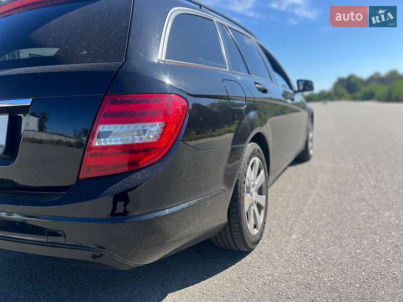 Універсал Mercedes-Benz C-Class 2012 в Києві фото 2 Універсал Mercedes-Benz C-Class 2012 в Києві