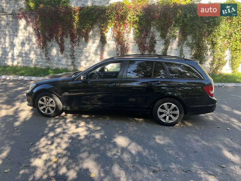 Універсал Mercedes-Benz C-Class 2012 в Києві фото 26 Універсал Mercedes-Benz C-Class 2012 в Києві