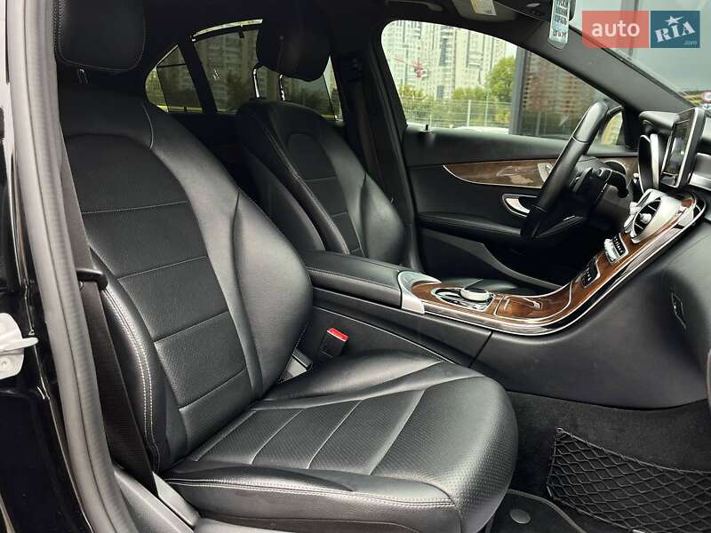 Седан Mercedes-Benz C-Class 2018 в Киеве