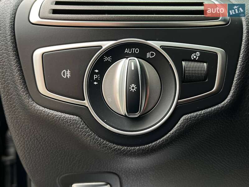 Седан Mercedes-Benz C-Class 2018 в Киеве