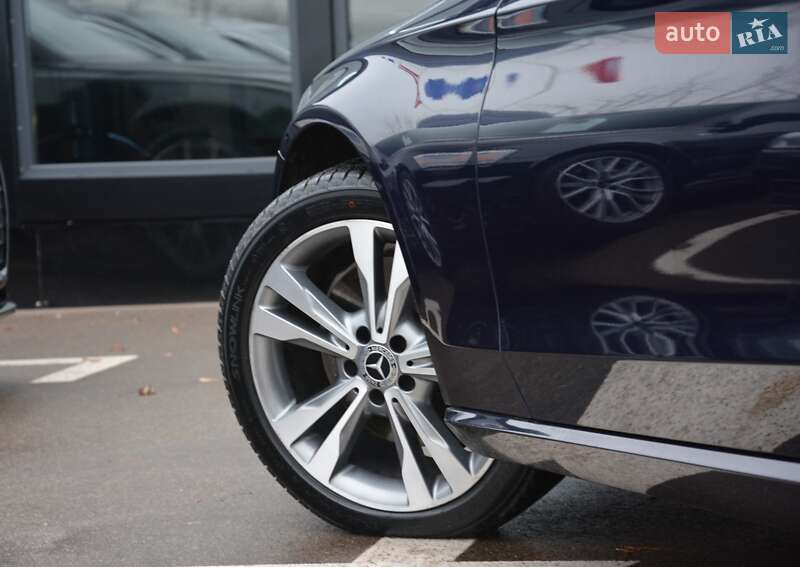 Купе Mercedes-Benz C-Class 2020 в Киеве фото 11 Купе Mercedes-Benz C-Class 2020 в Киеве