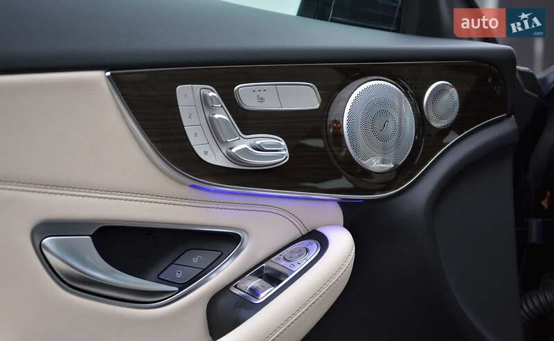 Купе Mercedes-Benz C-Class 2020 в Киеве фото 22 Купе Mercedes-Benz C-Class 2020 в Киеве