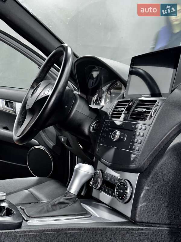 Седан Mercedes-Benz C-Class 2007 в Киеве фото 13 Седан Mercedes-Benz C-Class 2007 в Киеве