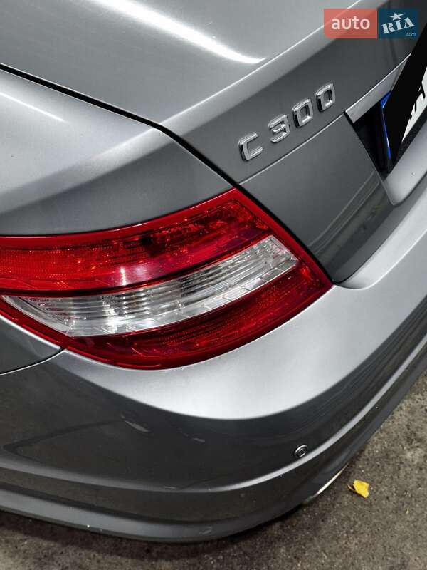 Седан Mercedes-Benz C-Class 2007 в Киеве фото 35 Седан Mercedes-Benz C-Class 2007 в Киеве
