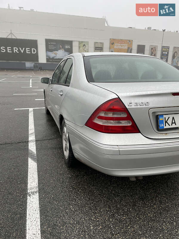 Седан Mercedes-Benz C-Class 2000 в Коцюбинском