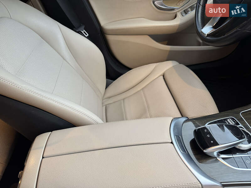 Седан Mercedes-Benz C-Class 2015 в Запорожье