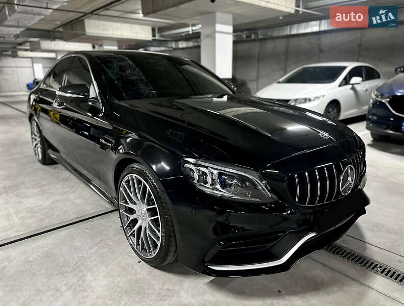 Седан Mercedes-Benz C-Class 2019 в Днепре