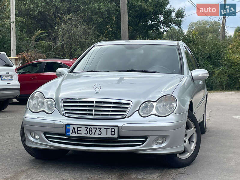 Седан Mercedes-Benz C-Class 2007 в Дніпрі