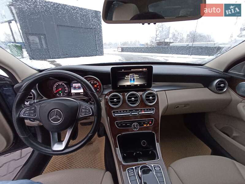 Седан Mercedes-Benz C-Class 2016 в Львові