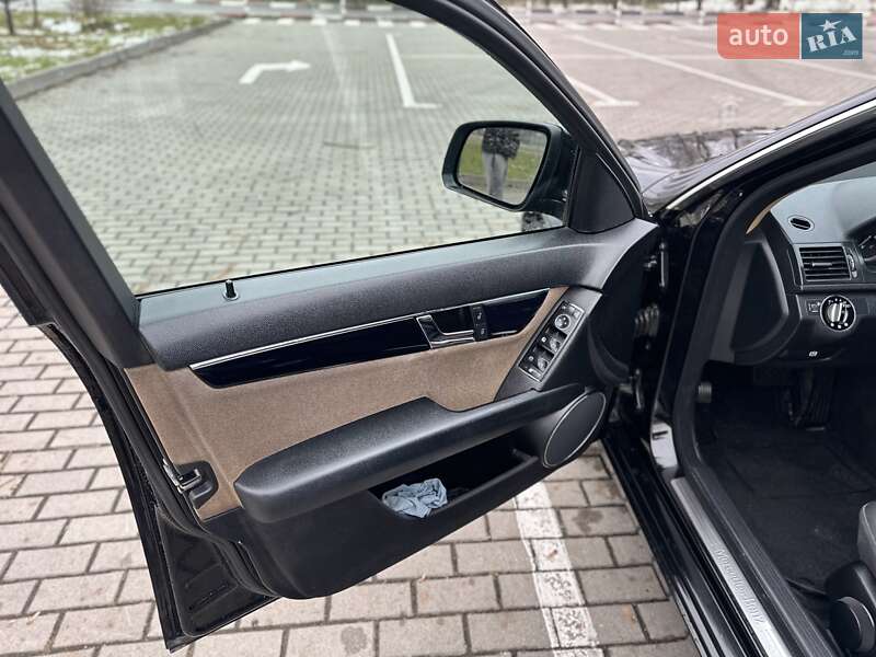 Седан Mercedes-Benz C-Class 2008 в Коломиї