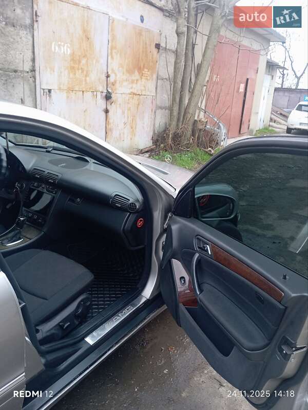Седан Mercedes-Benz C-Class 2004 в Одесі