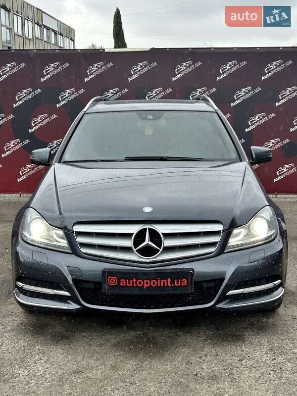 Універсал Mercedes-Benz C-Class 2012 в Сумах