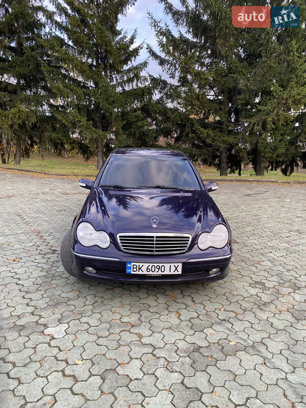 Mercedes-Benz C-Class 2001 Mercedes-Benz C-Class 2001