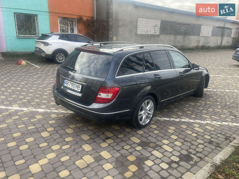 Універсал Mercedes-Benz C-Class 2012 в Вінниці