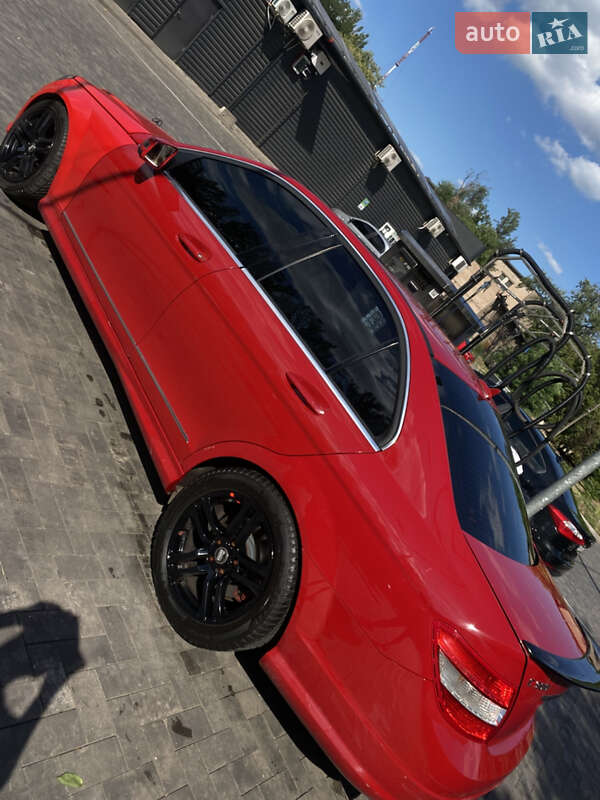 Седан Mercedes-Benz C-Class 2009 в Кривому Розі