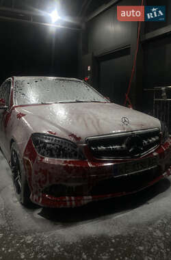 Седан Mercedes-Benz C-Class 2009 в Кривому Розі