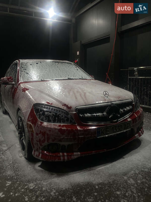 Седан Mercedes-Benz C-Class 2009 в Кривому Розі