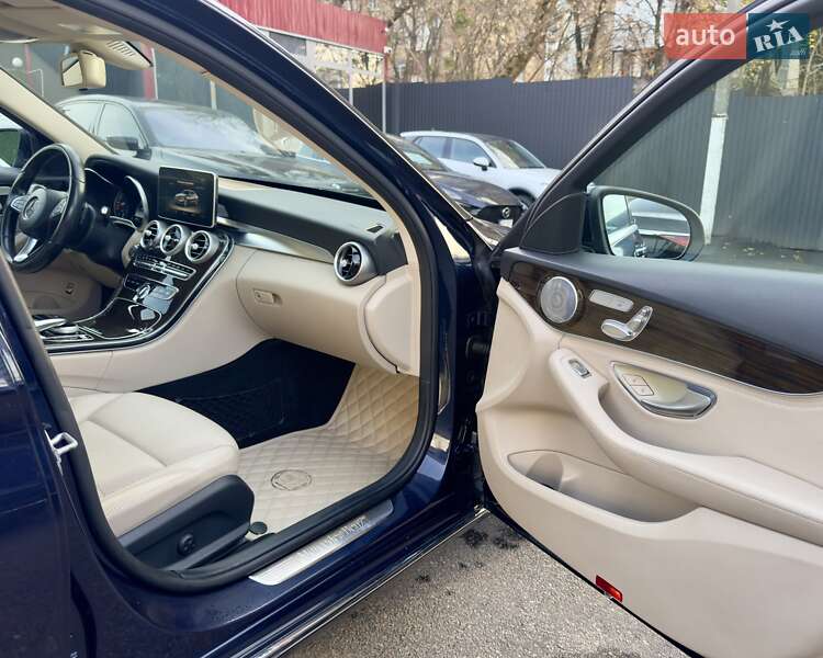 Седан Mercedes-Benz C-Class 2015 в Києві