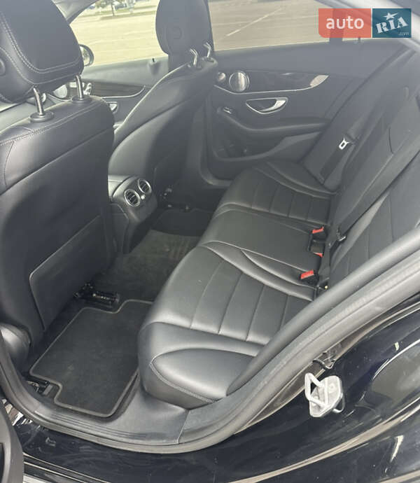 Седан Mercedes-Benz C-Class 2016 в Киеве