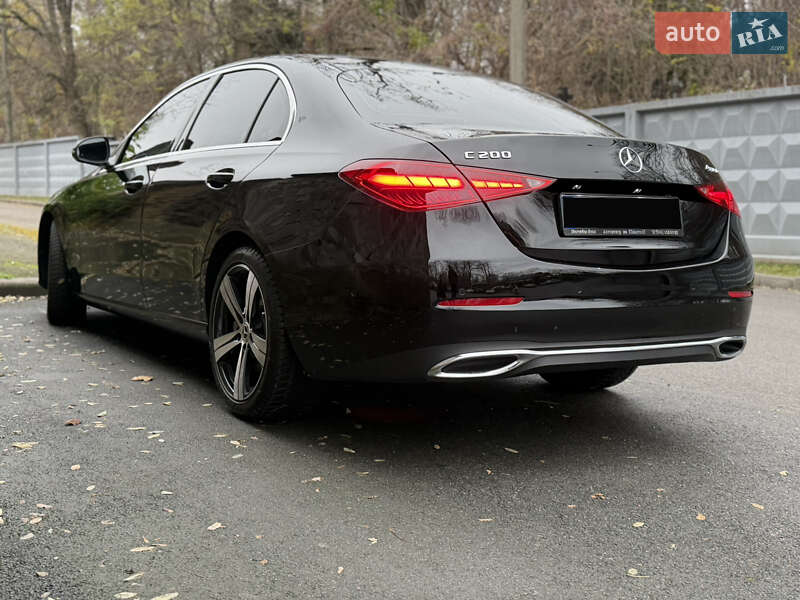 Седан Mercedes-Benz C-Class 2023 в Киеве