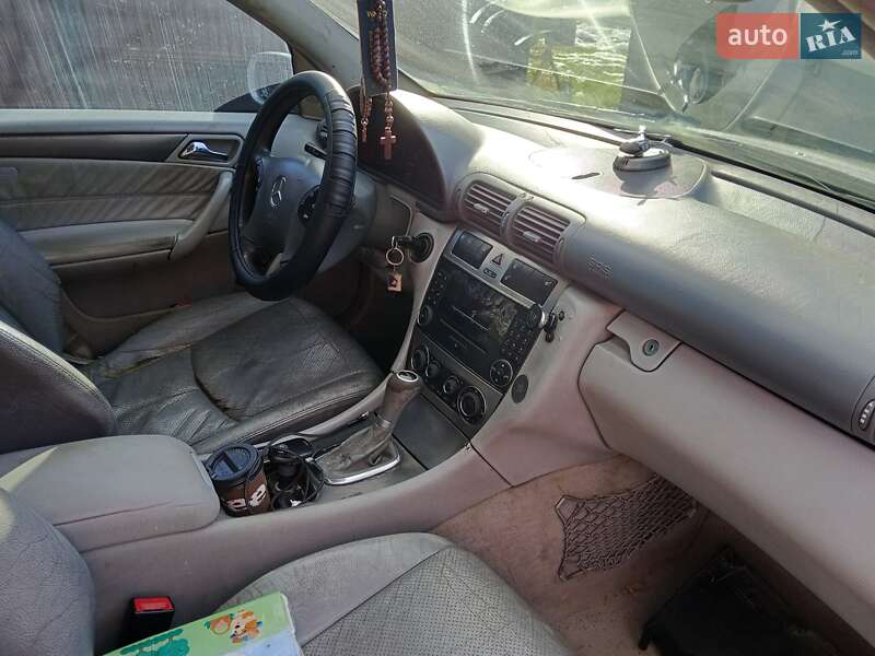 Седан Mercedes-Benz C-Class 2000 в Бориславе фото 10 Седан Mercedes-Benz C-Class 2000 в Бориславе