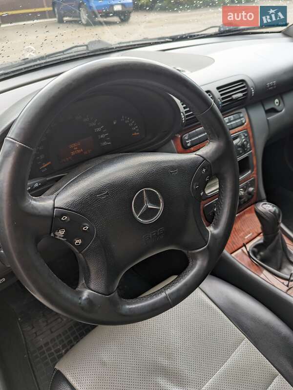 Седан Mercedes-Benz C-Class 2002 в Черкассах