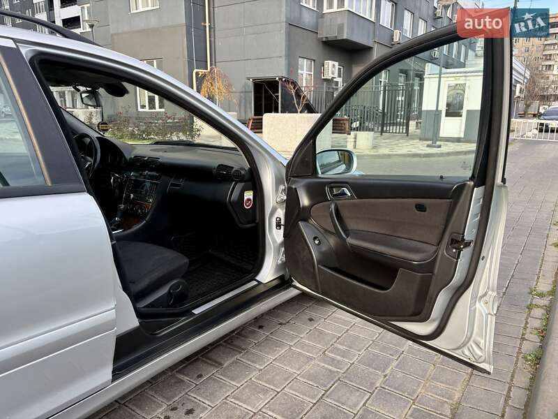 Універсал Mercedes-Benz C-Class 2007 в Одесі