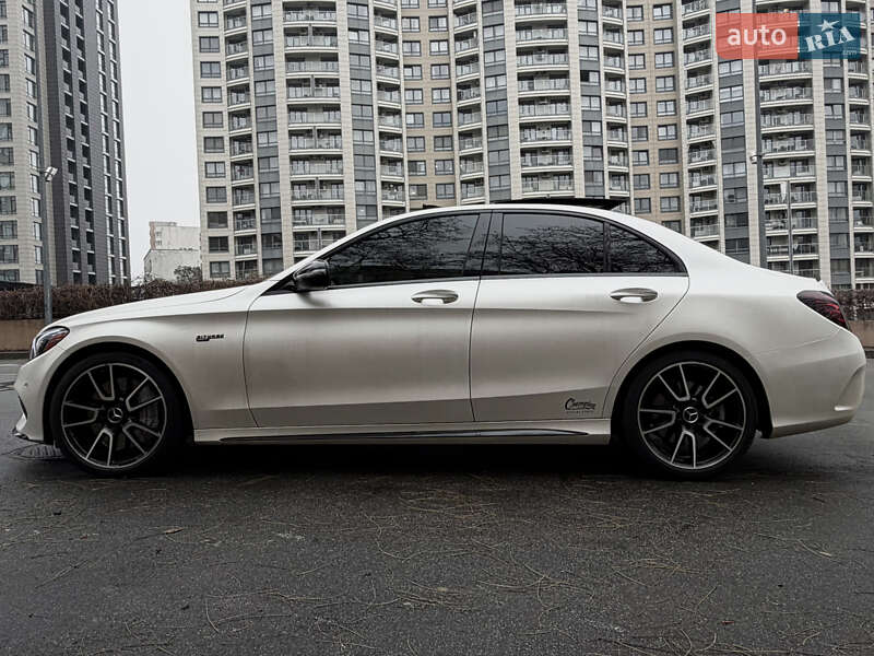 Седан Mercedes-Benz C-Class 2018 в Киеве