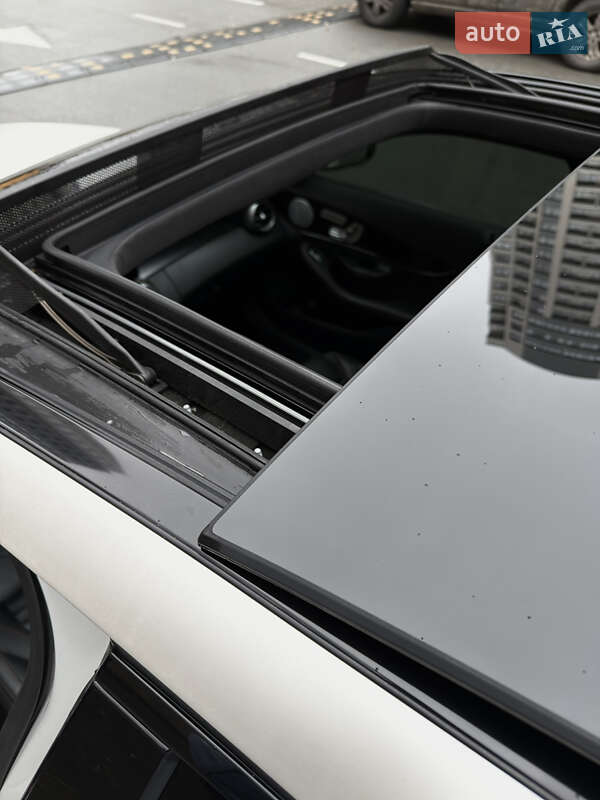 Седан Mercedes-Benz C-Class 2018 в Киеве