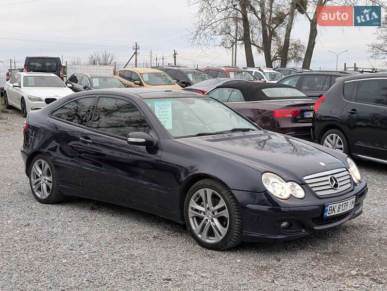 Купе Mercedes-Benz C-Class 2005 в Ровно