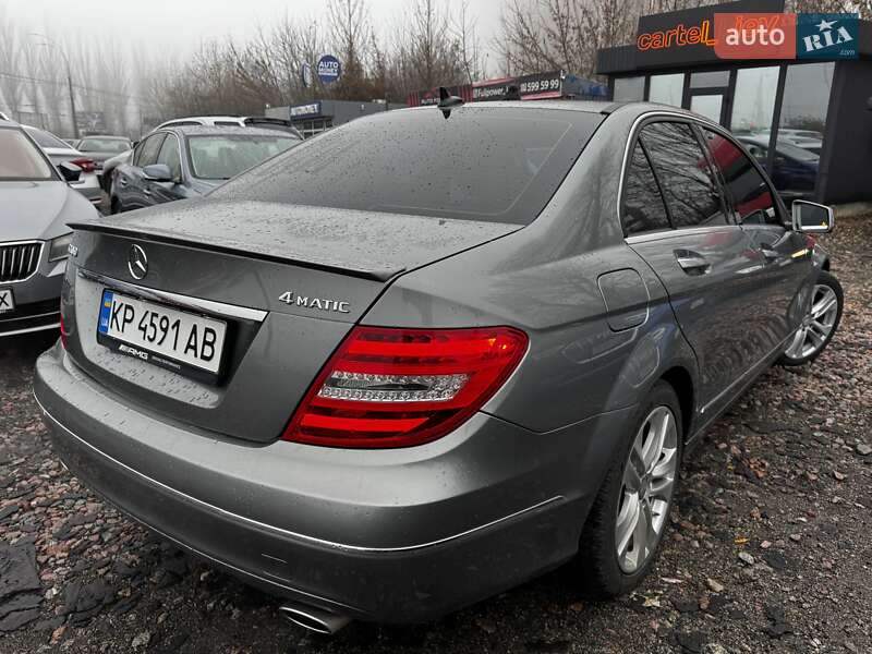 Седан Mercedes-Benz C-Class 2013 в Киеве