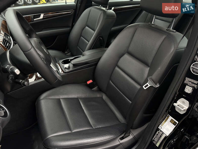 Седан Mercedes-Benz C-Class 2014 в Одессе