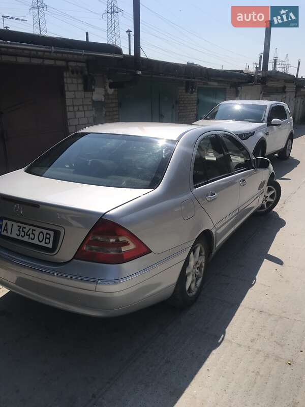 Седан Mercedes-Benz C-Class 2000 в Киеве