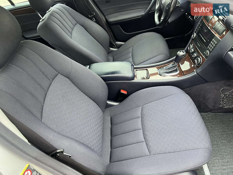 Седан Mercedes-Benz C-Class 2005 в Надвірній