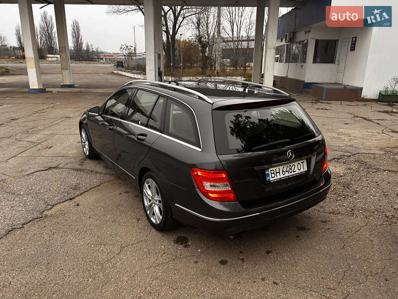 Универсал Mercedes-Benz C-Class 2013 в Одессе