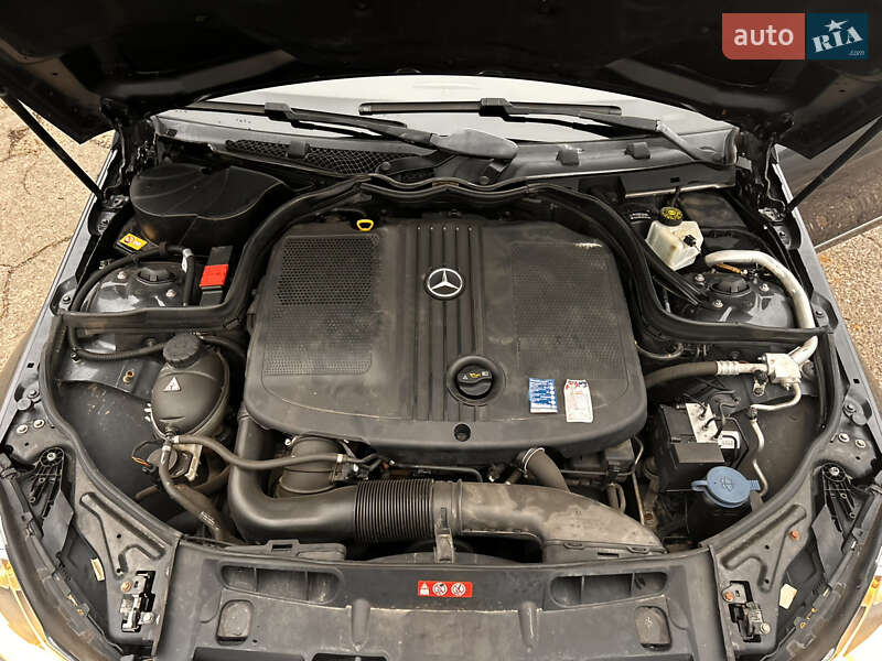 Универсал Mercedes-Benz C-Class 2013 в Одессе