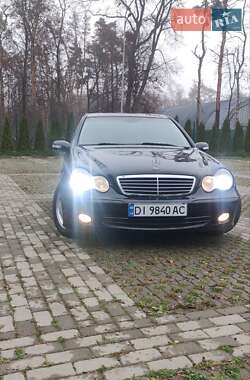 Седан Mercedes-Benz C-Class 2004 в Харкові