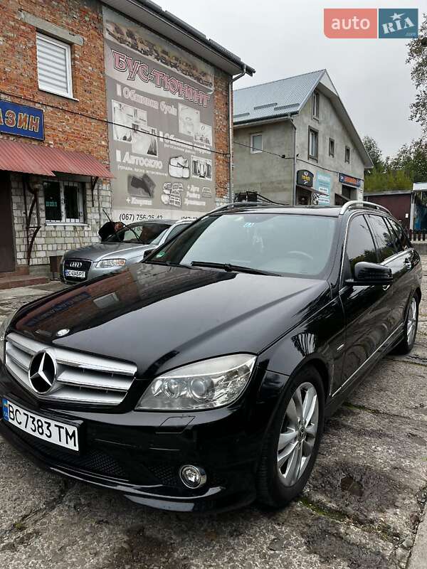 Mercedes-Benz C-Class 2010
