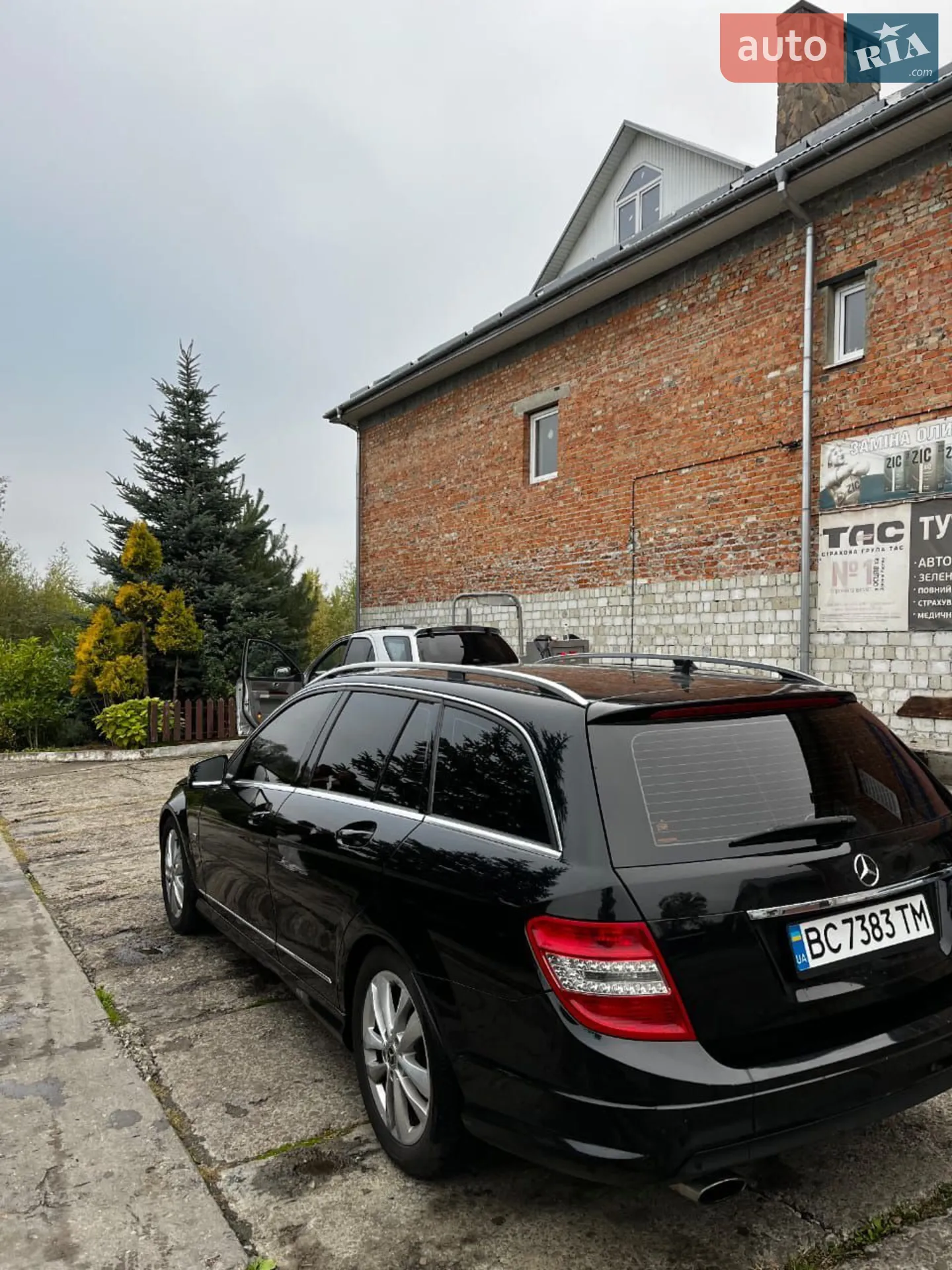 2010 Mercedes-Benz C-klasse - мініатюра 3