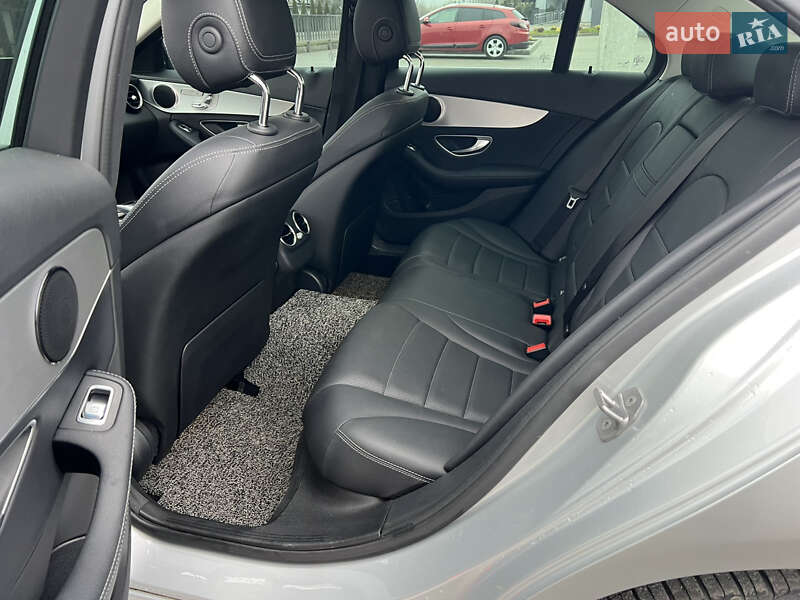 Седан Mercedes-Benz C-Class 2017 в Ізяславі
